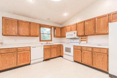 1210 Windsor Dr, Normal, IL 61761 photo 13