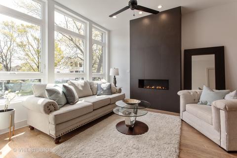 4618 S Champlain Ave, Chicago, IL 60653 photo 3