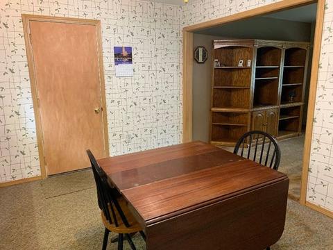 1747 N Ridge Dr, Freeport, IL 61032 photo 8
