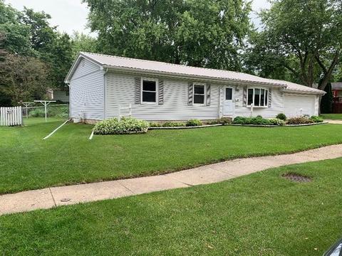1747 N Ridge Dr, Freeport, IL 61032 photo 2