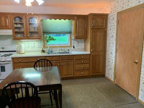1747 N Ridge Dr, Freeport, IL 61032 photo 7