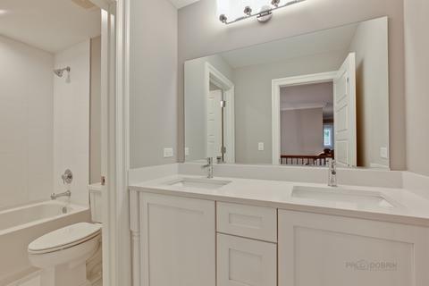 2000 Robincrest Ln, Glenview, IL 60025 photo 25