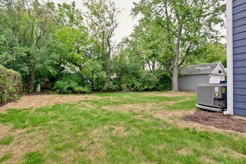2000 Robincrest Ln, Glenview, IL 60025 photo 29