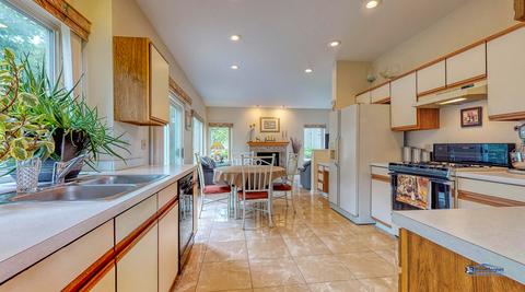 7916 Dada Dr, Gurnee, IL 60031 photo 11