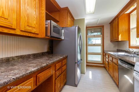 1158 S Myrtle Ave, Kankakee, IL 60901 photo 4