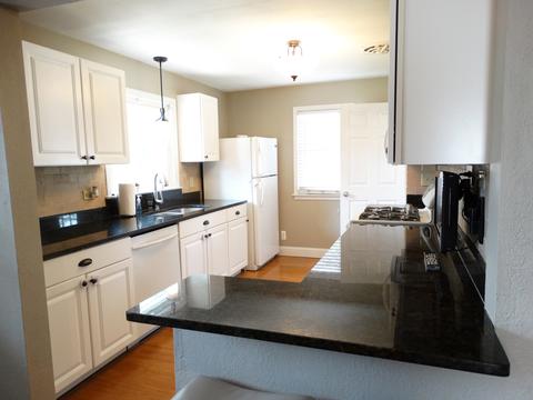 325 E 17th St, Lockport, IL 60441 photo 6
