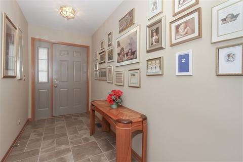 123 Deer Run Ln, Elgin, IL 60120 photo 3
