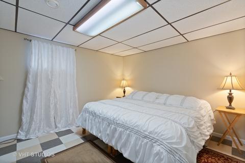 471 Sunnybrook Ln, Wheaton, IL 60187 photo 13