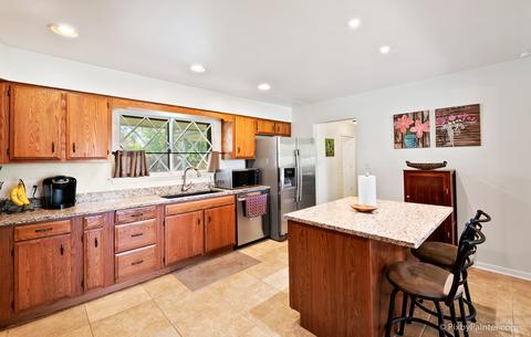 11 N732 Win Haven Dr, Elgin, IL 60124 photo 8