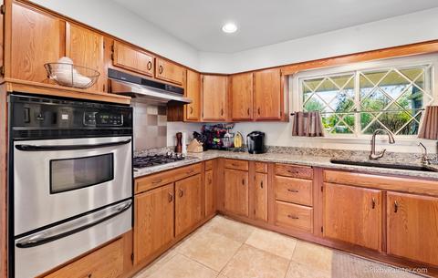 11 N732 Win Haven Dr, Elgin, IL 60124 photo 9