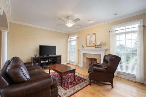 119 Spring Ave, Naperville, IL 60540 photo 13