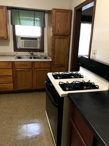 460 W Clinton St, Kankakee, IL 60901 photo 9