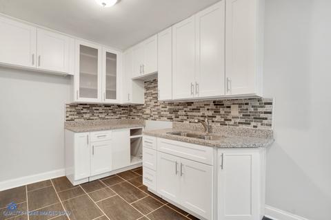 670 E 105th Pl, Chicago, IL 60628 photo 8