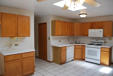210 E Rust Trl, Willow Springs, IL 60480 photo 2