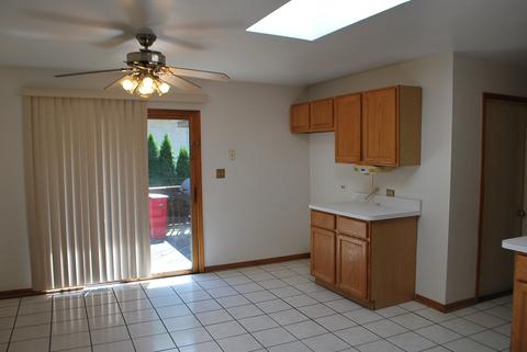 210 E Rust Trl, Willow Springs, IL 60480 photo 6