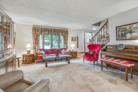 635 Birch St, Algonquin, IL 60102 photo 5