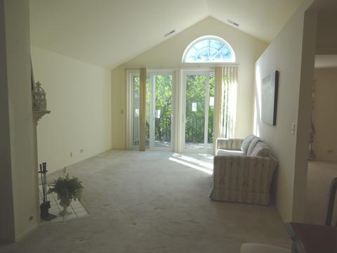 433 Cromwell Cir #2, Bartlett, IL 60103 photo 2