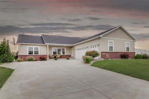 3793 Renaissance Dr, Normal, IL 61761 photo 1