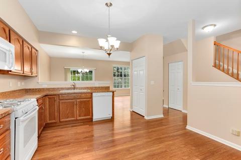 383 Emerald Ln, Algonquin, IL 60102 photo 10