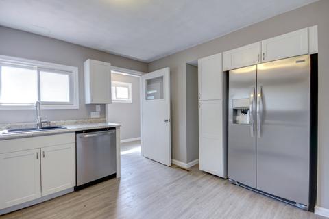 117 E Daggy St, Tolono, IL 61880 photo 9