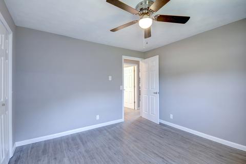 117 E Daggy St, Tolono, IL 61880 photo 12