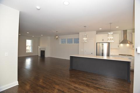 210 N West St, Wheaton, IL 60187 photo 13