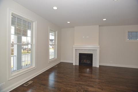 210 N West St, Wheaton, IL 60187 photo 17