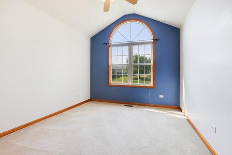 263 Hillcrest Ln, Steger, IL 60475 photo 9