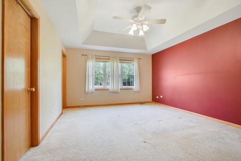 263 Hillcrest Ln, Steger, IL 60475 photo 7