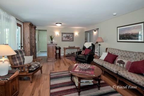 1755 Kent Rd, Hoffman Estates, IL 60169 photo 15