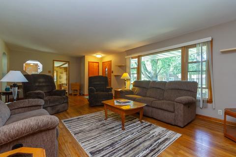 11 Lawrence Dr, Kankakee, IL 60901 photo 5