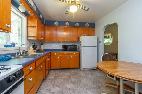 11 Lawrence Dr, Kankakee, IL 60901 photo 7