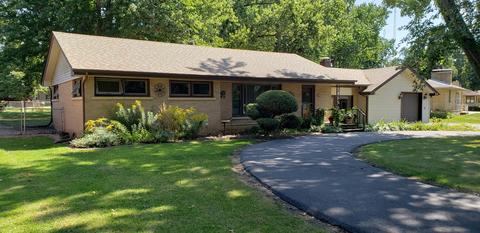 11 Lawrence Dr, Kankakee, IL 60901 photo 1