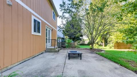 660 Crest Dr, Cary, IL 60013 photo 22