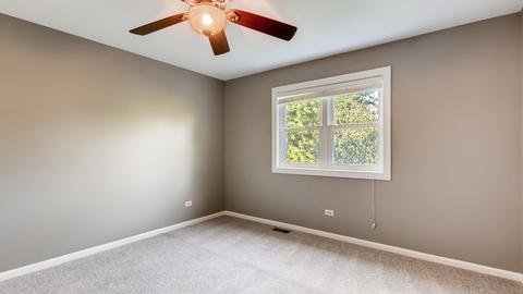 660 Crest Dr, Cary, IL 60013 photo 18