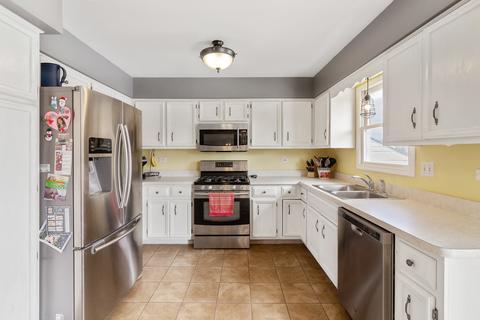 1902 Cumberland Dr, Plainfield, IL 60586 photo 2