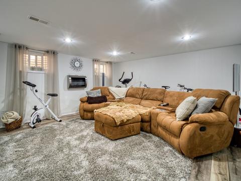320 S Maple St, Mount Prospect, IL 60056 photo 15
