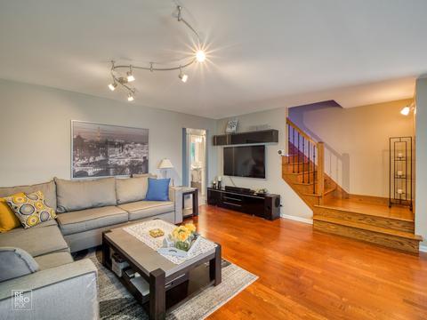 320 S Maple St, Mount Prospect, IL 60056 photo 4