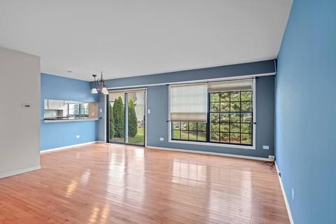 4552 Opal Dr, Hoffman Estates, IL 60192 photo 2