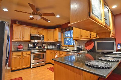 425 E Union St, Seneca, IL 61360 photo 22