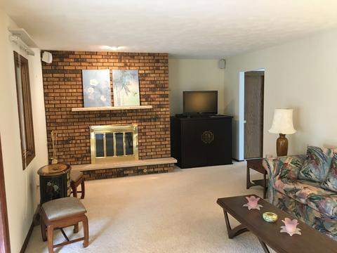 320 Windsor Dr, Dekalb, IL 60115 photo 8