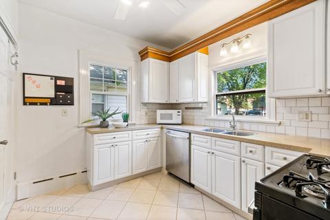 400 Adams St, Elgin, IL 60123 photo 9