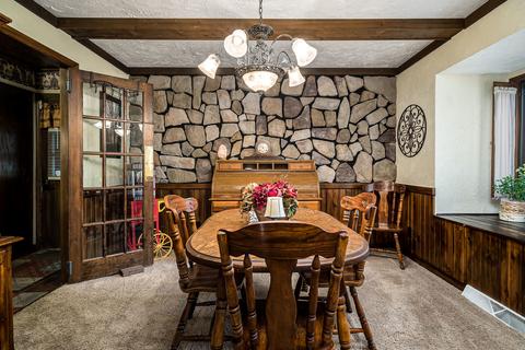 8155 Round Table Ln, Roscoe, IL 61073 photo 11