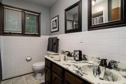8155 Round Table Ln, Roscoe, IL 61073 photo 31
