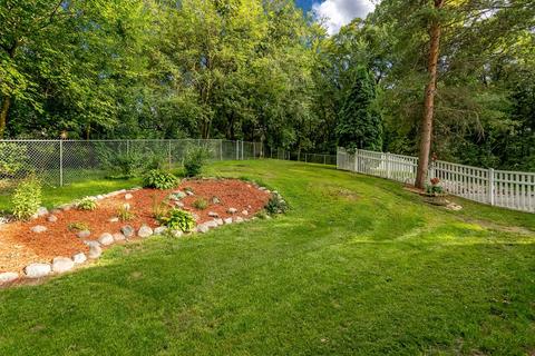 8155 Round Table Ln, Roscoe, IL 61073 photo 38