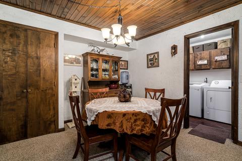 8155 Round Table Ln, Roscoe, IL 61073 photo 9