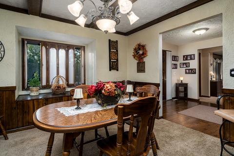 8155 Round Table Ln, Roscoe, IL 61073 photo 12