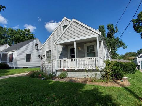 1116 Low St, Bloomington, IL 61701 photo 1