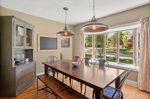116 W Maple Ave, Roselle, IL 60172 photo 9