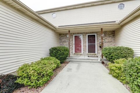 1309 Beacon Hill Ct, Normal, IL 61761 photo 5